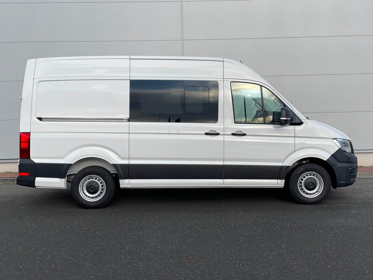 Volkswagen Crafter Kasten 35 L3H3 Autom. NAVI SITZHZ ACC - Panel van: picture 5 Volkswagen Crafter Kasten 35 L3H3 Autom. NAVI SITZHZ ACC - Panel van: picture 5