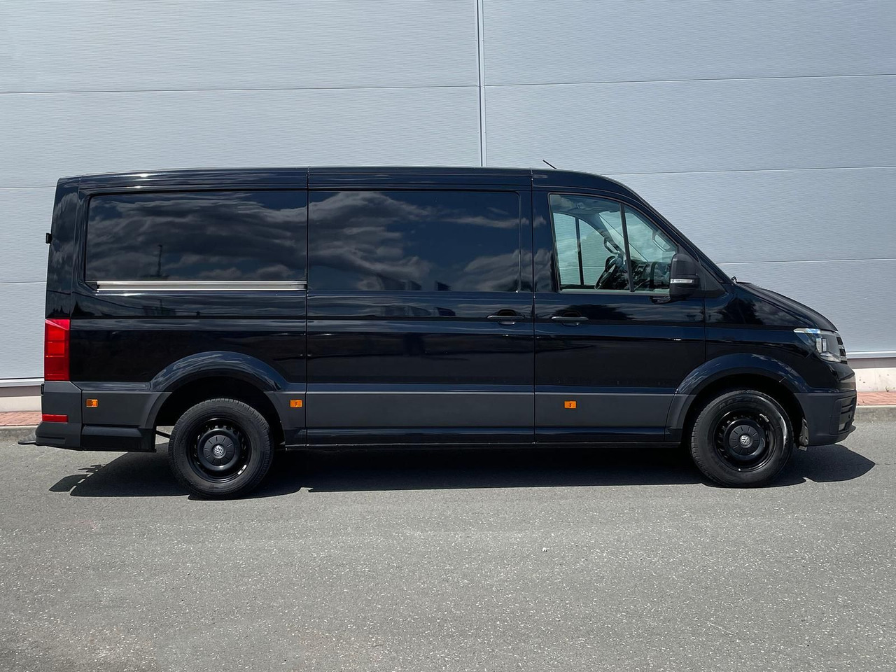 Volkswagen Crafter L3H2 Kasten AHK KAMERA SITZHZ LENKRADHZ - Panel van: picture 5 Volkswagen Crafter L3H2 Kasten AHK KAMERA SITZHZ LENKRADHZ - Panel van: picture 5