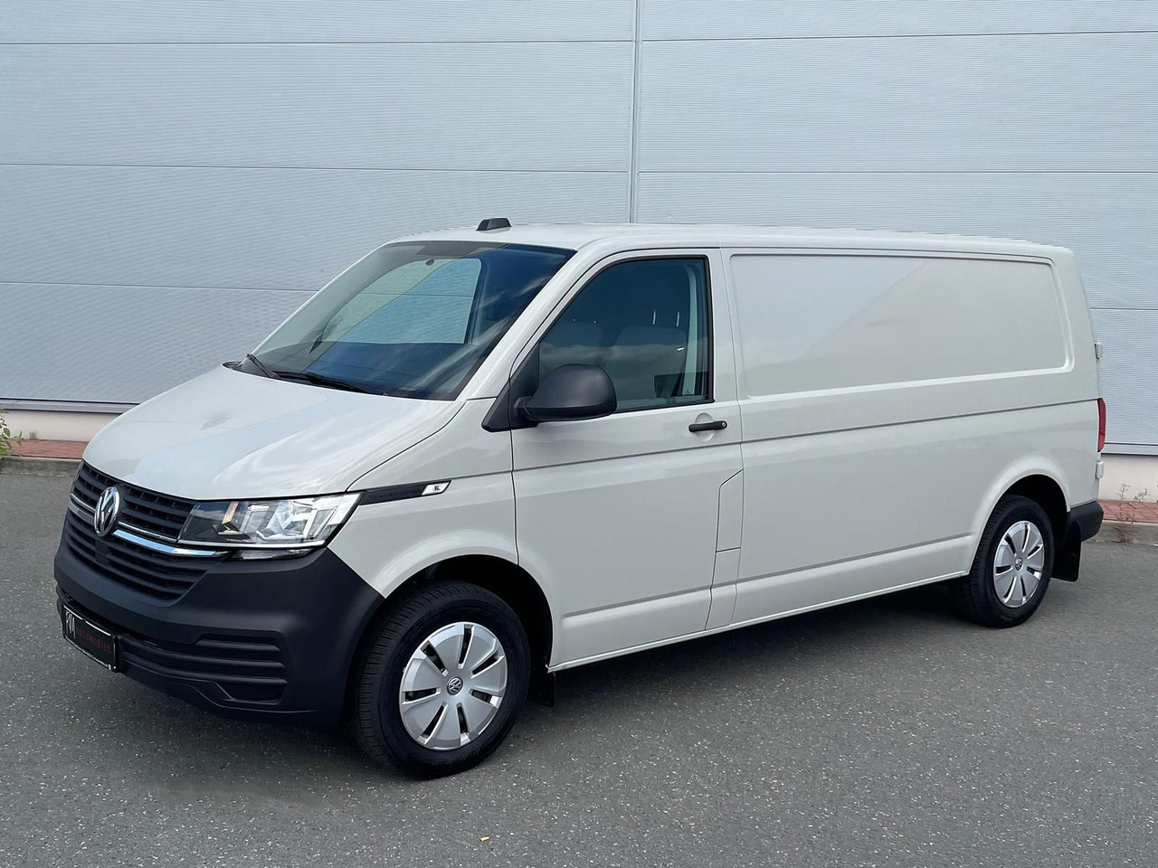 Volkswagen T6.1 Transporter Kasten LR TEMPOMAT KAMERA KLIMA - Passenger van: picture 1 Volkswagen T6.1 Transporter Kasten LR TEMPOMAT KAMERA KLIMA - Passenger van: picture 1
