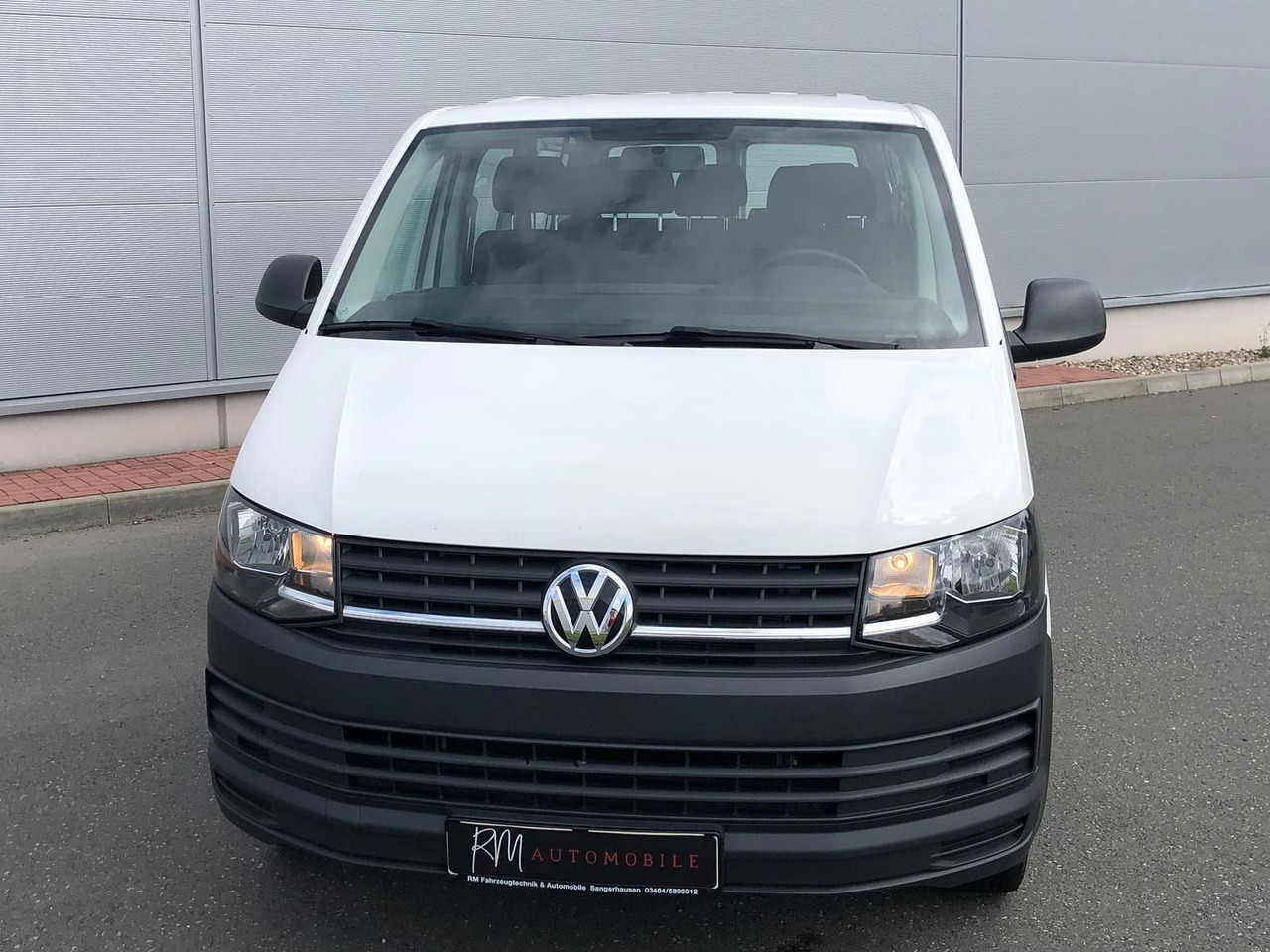 Volkswagen T6 Transporter 2.0 TDI Kombi lang 9-SITZE TEMP - Station wagon: picture 4 Volkswagen T6 Transporter 2.0 TDI Kombi lang 9-SITZE TEMP - Station wagon: picture 4