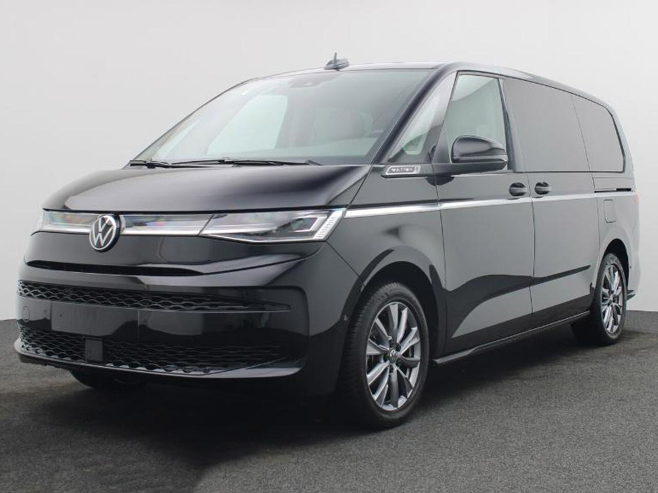 Volkswagen T7 Multivan Style lang ACC AHK SITZHZ NAV Matrix - Minibus, Passenger van: picture 1 Volkswagen T7 Multivan Style lang ACC AHK SITZHZ NAV Matrix - Minibus, Passenger van: picture 1