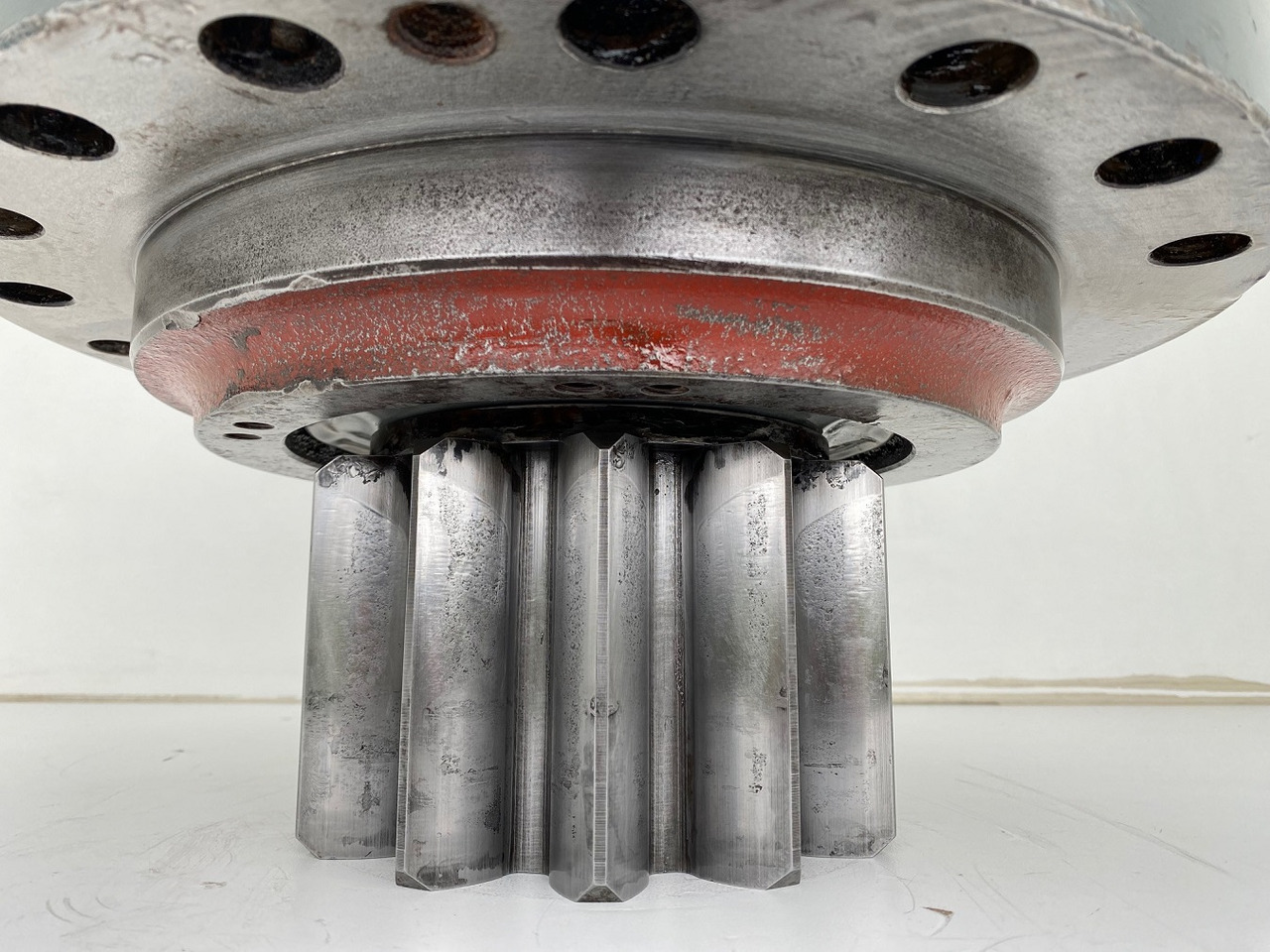 Swing motor for Excavator Liebherr Abtriebswellengehäuse ID-Nr.90013701 and Abtriebswelle ID-Nr.90214087.    SAT275A290.  R922 LC-1486. R924 LC-1487.  #AB0106#: picture 10