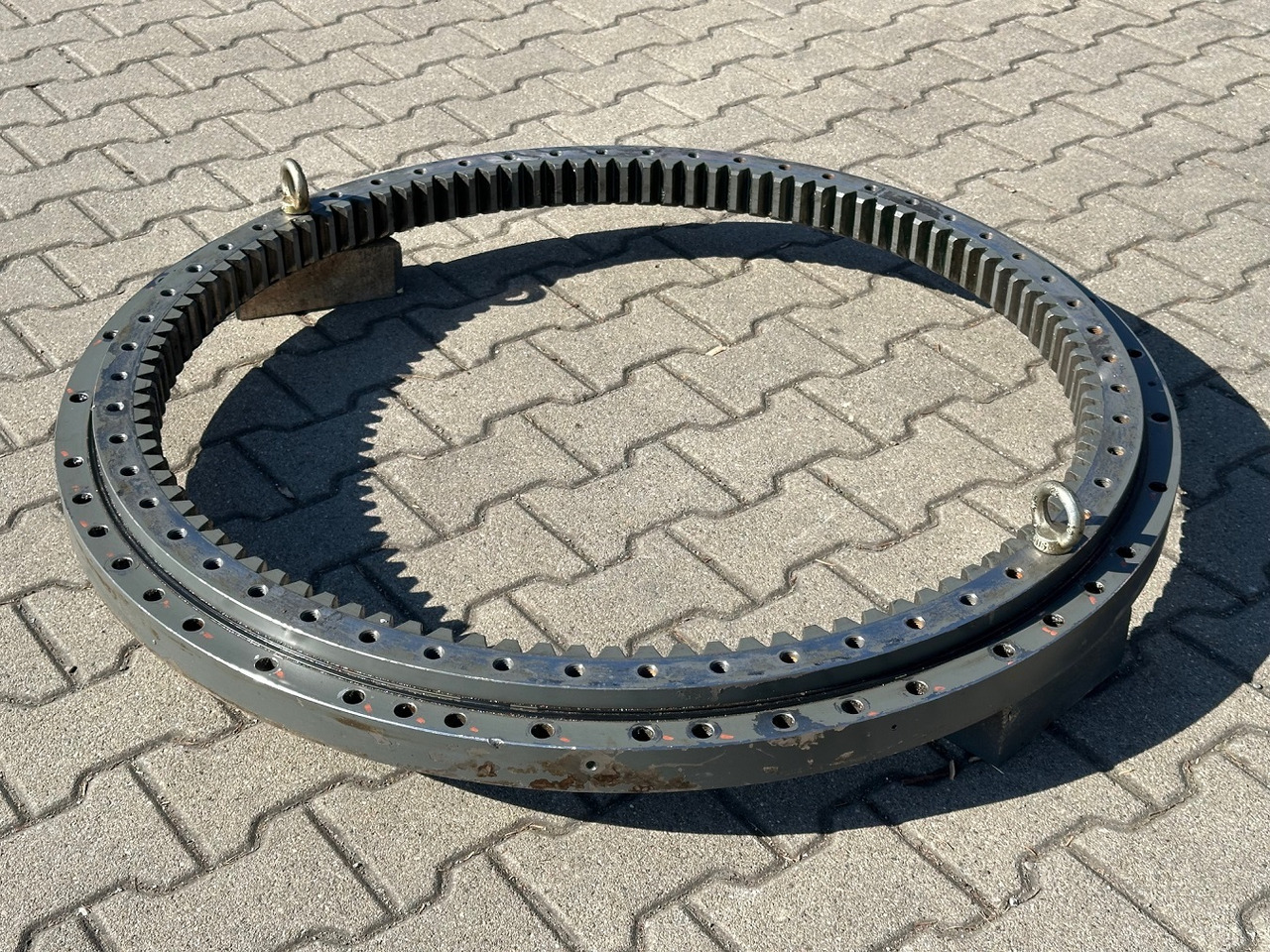 Liebherr Drehkranz - Kugeldrehverbindung Typ:KUD34VJ009-000.  ID-Nr.90213287. R914RAIL,R914COMP,R914K-S,R914K-STD,R918LC,R918NLC,R918XLC,R920K-LC,R920K-NLC.  #90213287.21155# - Slewing ring for Construction machinery: picture 1 Liebherr Drehkranz - Kugeldrehverbindung Typ:KUD34VJ009-000.  ID-Nr.90213287. R914RAIL,R914COMP,R914K-S,R914K-STD,R918LC,R918NLC,R918XLC,R920K-LC,R920K-NLC.  #90213287.21155# - Slewing ring for Construction machinery: picture 1