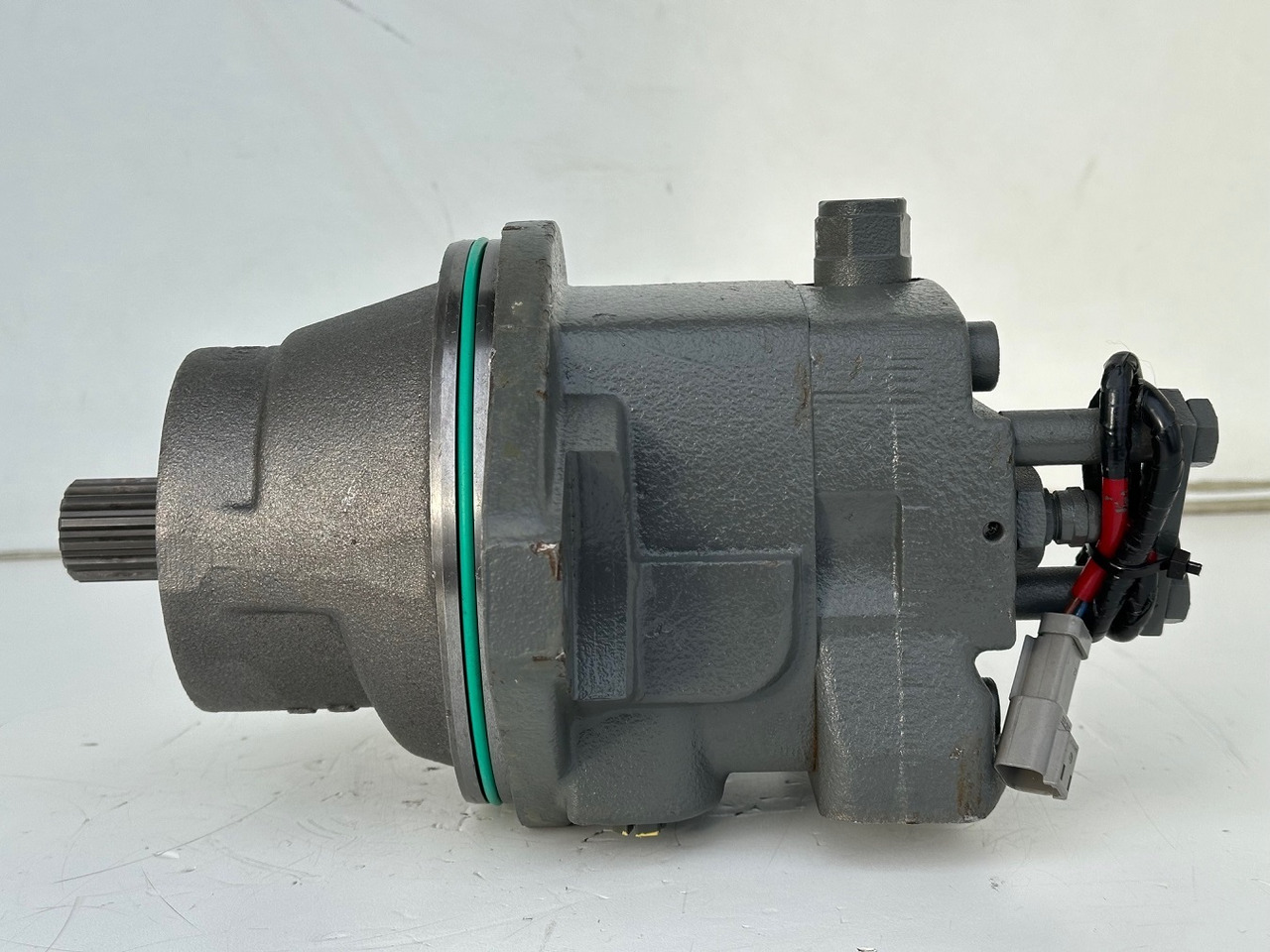 Liebherr Hydraulikeinbaumotor FMF045, ID-Nr.10132702. A924, LH30C, LH30M, LH35M, LH35MT, LH40C, LH40CP, LH40M, LH40MP, LH50CHR, LH50M, LH50MHR, LH50MT. #23.12.01811# - Hydraulic motor for Construction machinery: picture 3 Liebherr Hydraulikeinbaumotor FMF045, ID-Nr.10132702. A924, LH30C, LH30M, LH35M, LH35MT, LH40C, LH40CP, LH40M, LH40MP, LH50CHR, LH50M, LH50MHR, LH50MT. #23.12.01811# - Hydraulic motor for Construction machinery: picture 3