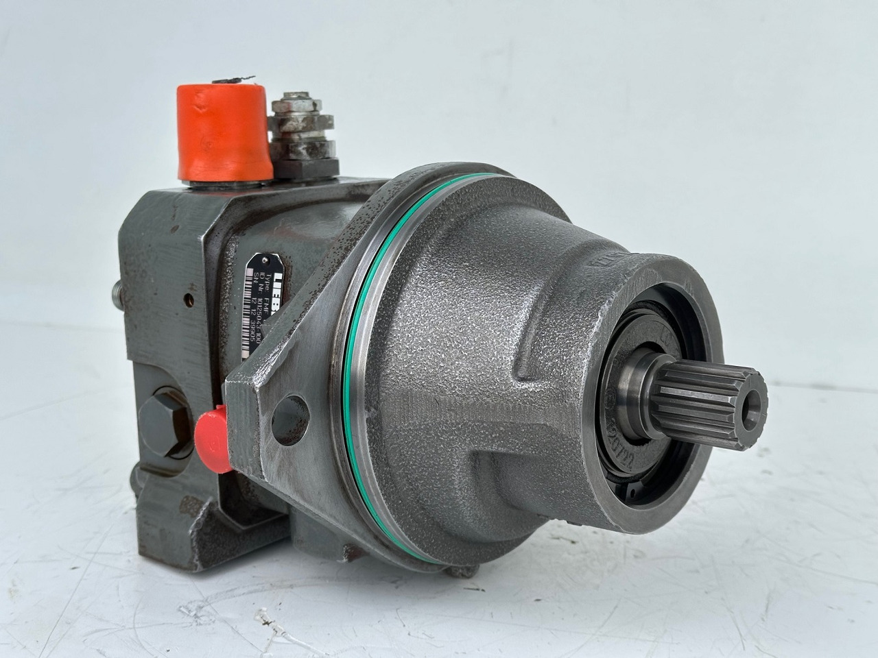 Liebherr Hydraulikeinbaumotor Typ:FMF045. ID-Nr.9075181 - ID-Nr.10125041 - ID-Nr.10125043. A309, A311, A312, A314, A316, A900, A904, A918, R313, R317, R900, R904. #10125043.39905# - Hydraulic motor for Crawler excavator: picture 4 Liebherr Hydraulikeinbaumotor Typ:FMF045. ID-Nr.9075181 - ID-Nr.10125041 - ID-Nr.10125043. A309, A311, A312, A314, A316, A900, A904, A918, R313, R317, R900, R904. #10125043.39905# - Hydraulic motor for Crawler excavator: picture 4