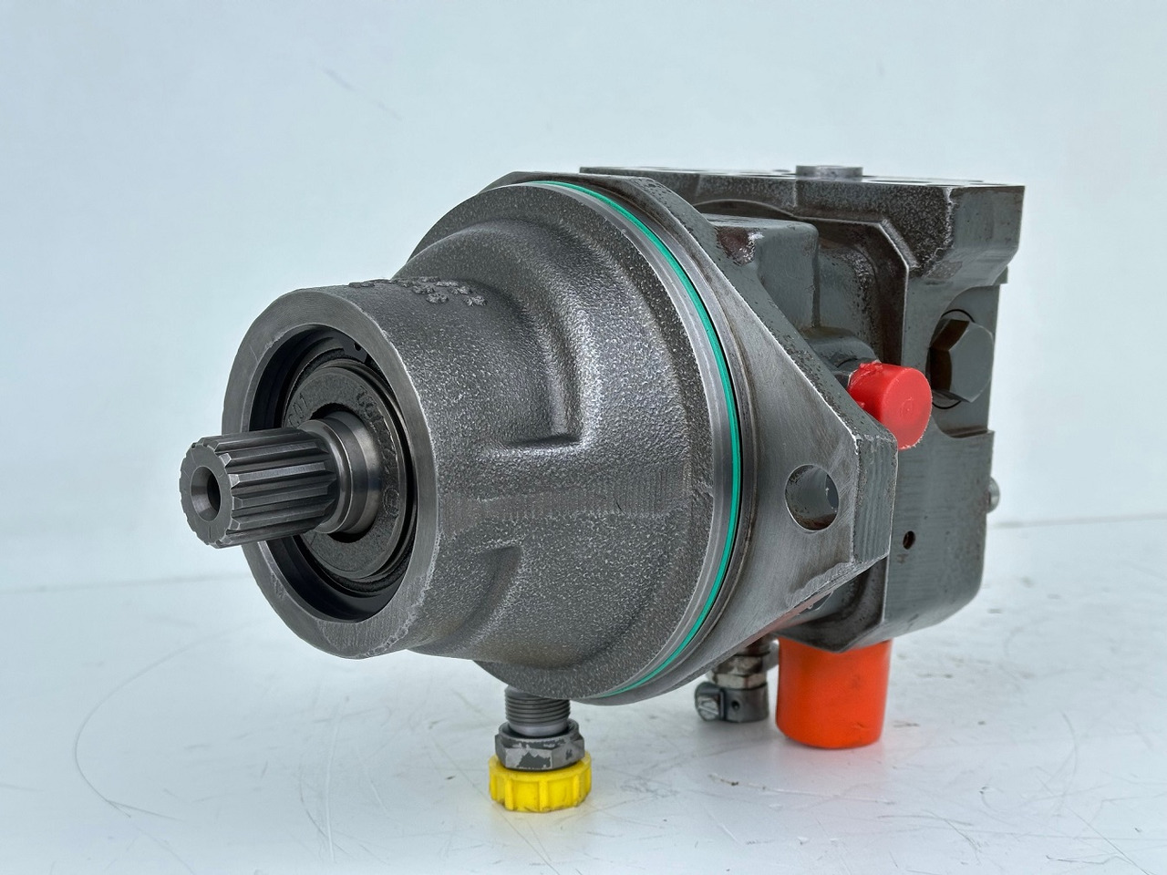 Liebherr Hydraulikeinbaumotor Typ:FMF045. ID-Nr.9075181 - ID-Nr.10125041 - ID-Nr.10125043. A309, A311, A312, A314, A316, A900, A904, A918, R313, R317, R900, R904. #10125043.39905# - Hydraulic motor for Crawler excavator: picture 1 Liebherr Hydraulikeinbaumotor Typ:FMF045. ID-Nr.9075181 - ID-Nr.10125041 - ID-Nr.10125043. A309, A311, A312, A314, A316, A900, A904, A918, R313, R317, R900, R904. #10125043.39905# - Hydraulic motor for Crawler excavator: picture 1