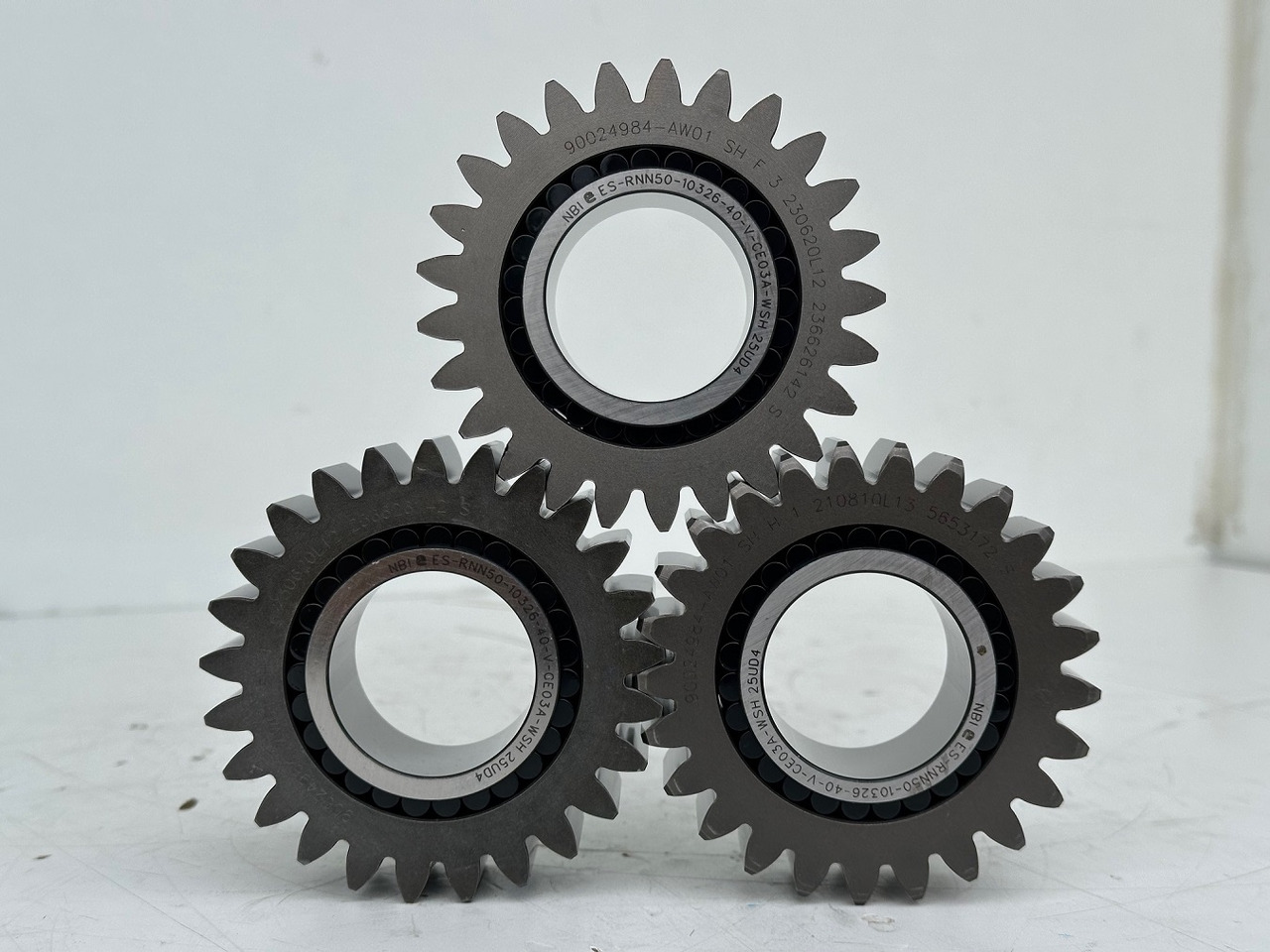 Liebherr Original Planetenrad ID-Nr.90024983. FAT325P113, FAT325P114, FAT325P115, FAT325P119. A924,LH22C,LH26EC,LH30C,LOS103,R914COMP,R914RAIL,LOS914,LOS920,R918,R920,R922. #90024984.01# - Final drive for Excavator: picture 2 Liebherr Original Planetenrad ID-Nr.90024983. FAT325P113, FAT325P114, FAT325P115, FAT325P119. A924,LH22C,LH26EC,LH30C,LOS103,R914COMP,R914RAIL,LOS914,LOS920,R918,R920,R922. #90024984.01# - Final drive for Excavator: picture 2