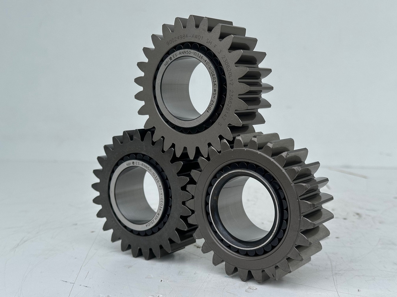 Liebherr Original Planetenrad ID-Nr.90024983. FAT325P113, FAT325P114, FAT325P115, FAT325P119. A924,LH22C,LH26EC,LH30C,LOS103,R914COMP,R914RAIL,LOS914,LOS920,R918,R920,R922. #90024984.01# - Final drive for Excavator: picture 1 Liebherr Original Planetenrad ID-Nr.90024983. FAT325P113, FAT325P114, FAT325P115, FAT325P119. A924,LH22C,LH26EC,LH30C,LOS103,R914COMP,R914RAIL,LOS914,LOS920,R918,R920,R922. #90024984.01# - Final drive for Excavator: picture 1