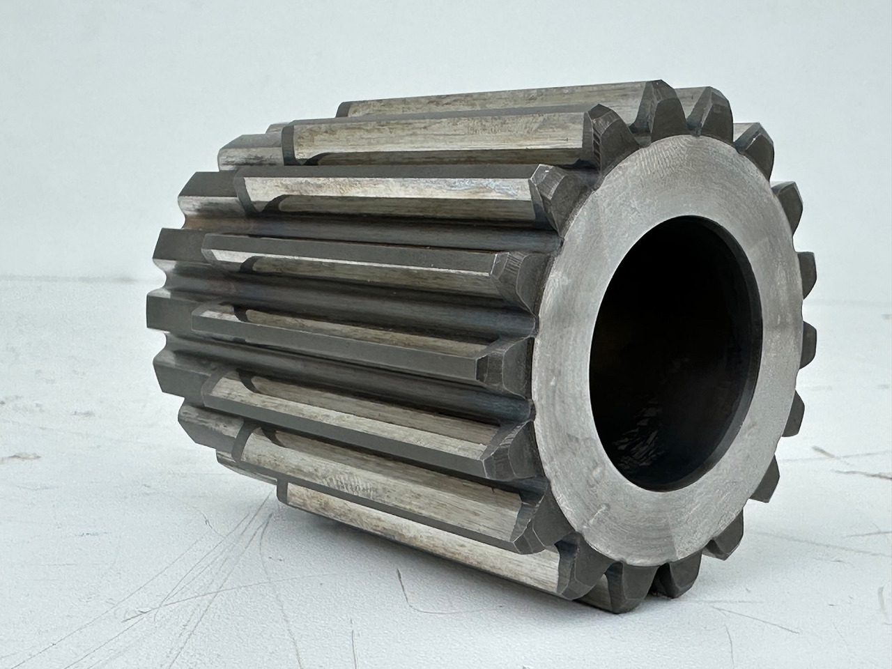 Liebherr Original Sonnenrad ID-Nr.90208596. SAT300/282. LH40 C LH40 CP, LH40 M, LH40MP, LH50 CHR, LH50 CHRP, LH50 M, LH50 MHR, LH50 MHRP, LH50MT. #90208596.137239# - Swing motor for Construction machinery: picture 3 Liebherr Original Sonnenrad ID-Nr.90208596. SAT300/282. LH40 C LH40 CP, LH40 M, LH40MP, LH50 CHR, LH50 CHRP, LH50 M, LH50 MHR, LH50 MHRP, LH50MT. #90208596.137239# - Swing motor for Construction machinery: picture 3