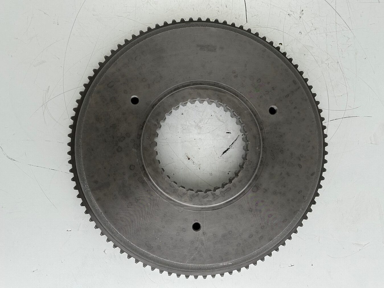 Liebherr Original Stützflansch ID-Nr.944427703. FAT500E502,FAT500E503,FAT500E517,FAT500E518,FAT500F522,FAT500F522,FAT500F528,FAT500F529.PR734,PR73605,PR7363,PR7364,PR736,RL44,RL46,RL463. #944427703.31 - Final drive for Bulldozer: picture 5 Liebherr Original Stützflansch ID-Nr.944427703. FAT500E502,FAT500E503,FAT500E517,FAT500E518,FAT500F522,FAT500F522,FAT500F528,FAT500F529.PR734,PR73605,PR7363,PR7364,PR736,RL44,RL46,RL463. #944427703.31 - Final drive for Bulldozer: picture 5