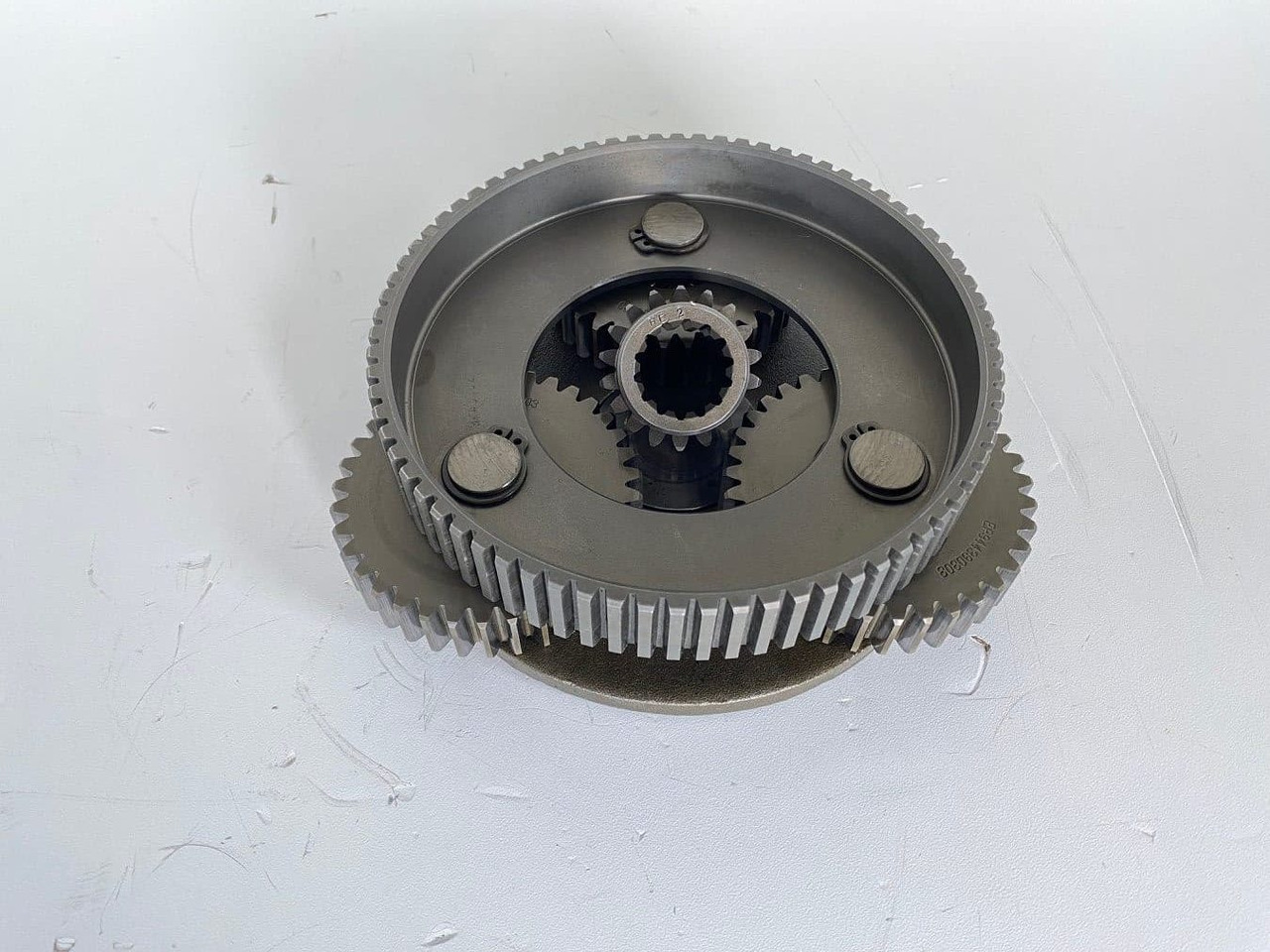 Liebherr Schwenkantrieb SAT250/278, ID-Nr.90017772 - ID-Nr.90017773 - ID-Nr.90017774 - ID-Nr.90209641.  #0383# - Swing motor for Crawler excavator: picture 4 Liebherr Schwenkantrieb SAT250/278, ID-Nr.90017772 - ID-Nr.90017773 - ID-Nr.90017774 - ID-Nr.90209641.  #0383# - Swing motor for Crawler excavator: picture 4