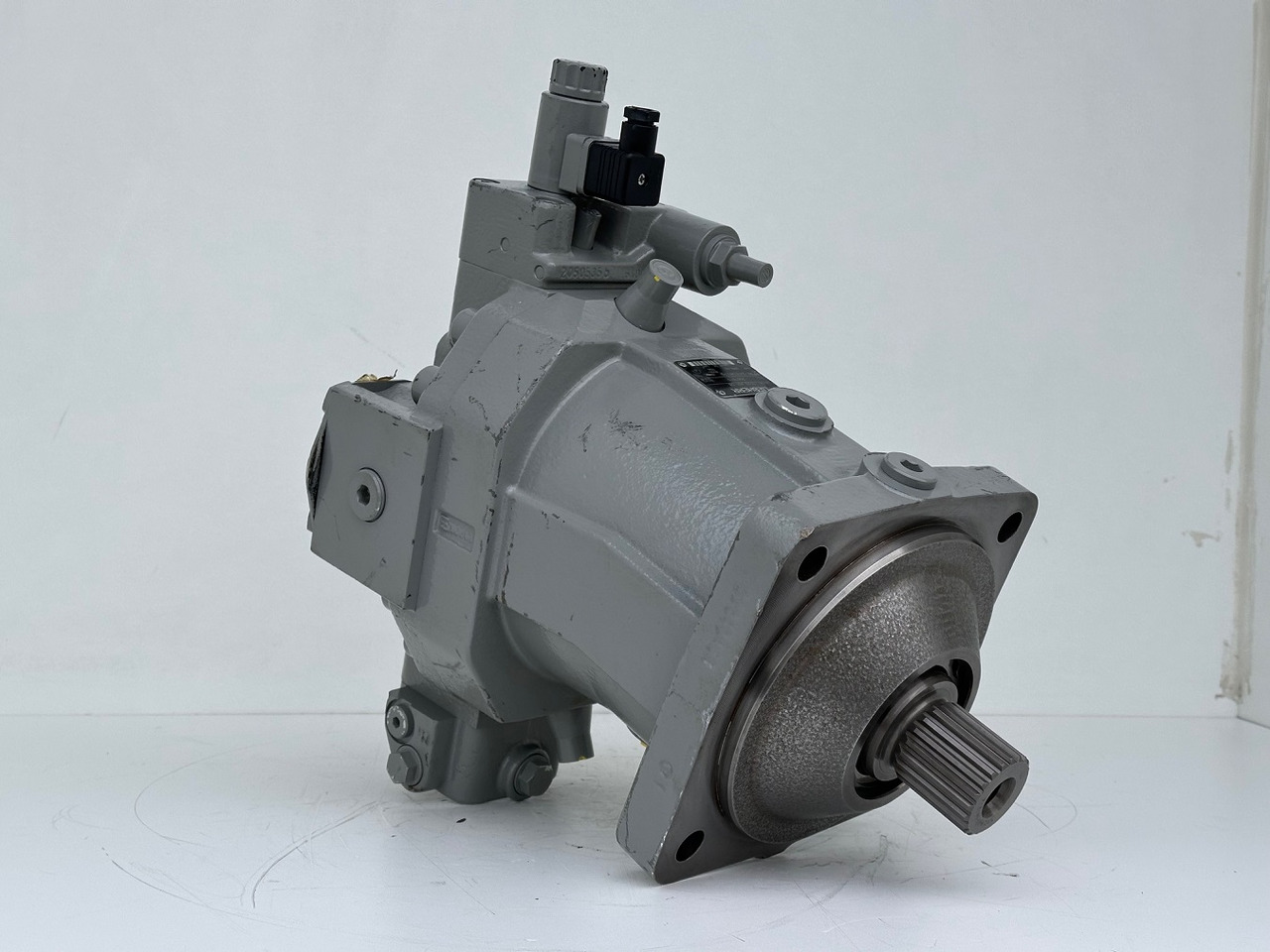 Liebherr Verstellmotor ID-Nr.510240108 - Hydromatik Rexroth Axialkolben-Verstellmotor Typ:A6VM140EP2D/63W-VZB017HB. #24338070# - Hydraulic motor for Crawler crane: picture 2 Liebherr Verstellmotor ID-Nr.510240108 - Hydromatik Rexroth Axialkolben-Verstellmotor Typ:A6VM140EP2D/63W-VZB017HB. #24338070# - Hydraulic motor for Crawler crane: picture 2