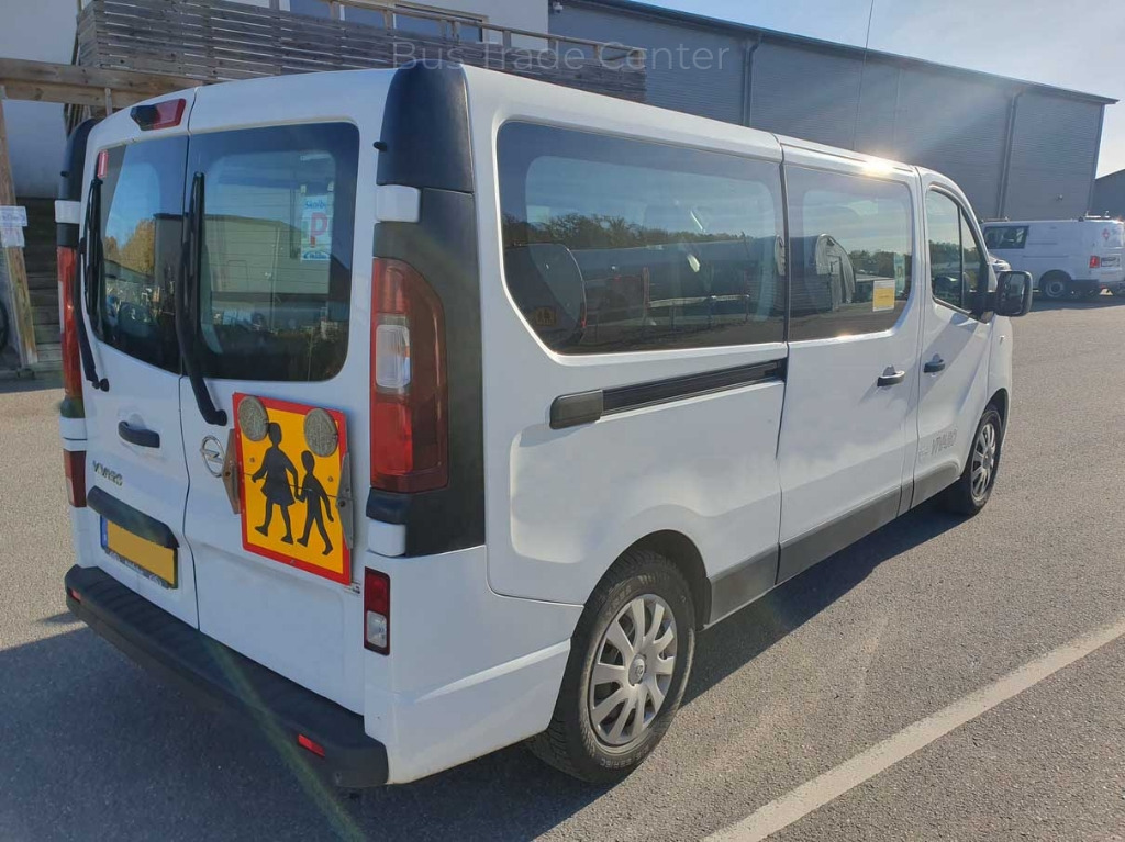 OPEL Vivaro-B - Minibus, Passenger van: picture 2 OPEL Vivaro-B - Minibus, Passenger van: picture 2