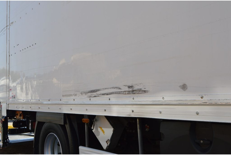 Box truck Renault Midlum 270 * MANUAL * EURO5 * 4X2 *: picture 9