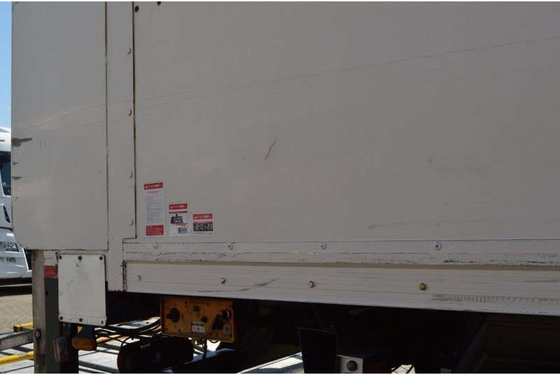 Box truck Renault Midlum 270 * MANUAL * EURO5 * 4X2 *: picture 10