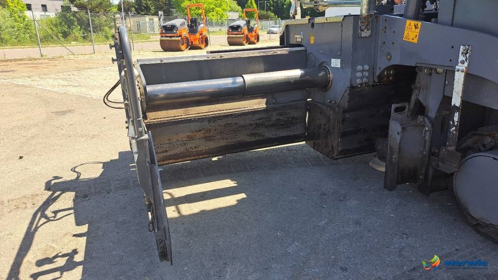 Asphalt paver Vögele SUPER 1800-3i / AB600-3TP1 (3,00 - 6,00m): picture 14