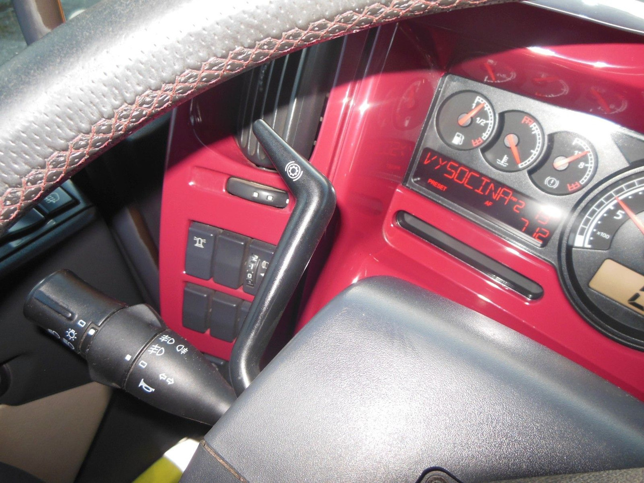 Tractor unit Renault PREMIUM R450.26 DXi,6X4,RETARDER,HYDRAULIK,TOP!!: picture 16 Tractor unit Renault PREMIUM R450.26 DXi,6X4,RETARDER,HYDRAULIK,TOP!!: picture 16