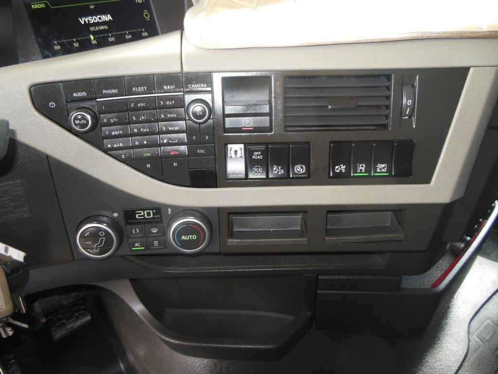 Tractor unit Volvo FH 13/460, GLOBE XL Volvo FH 13/460, GLOBE XL: picture 18