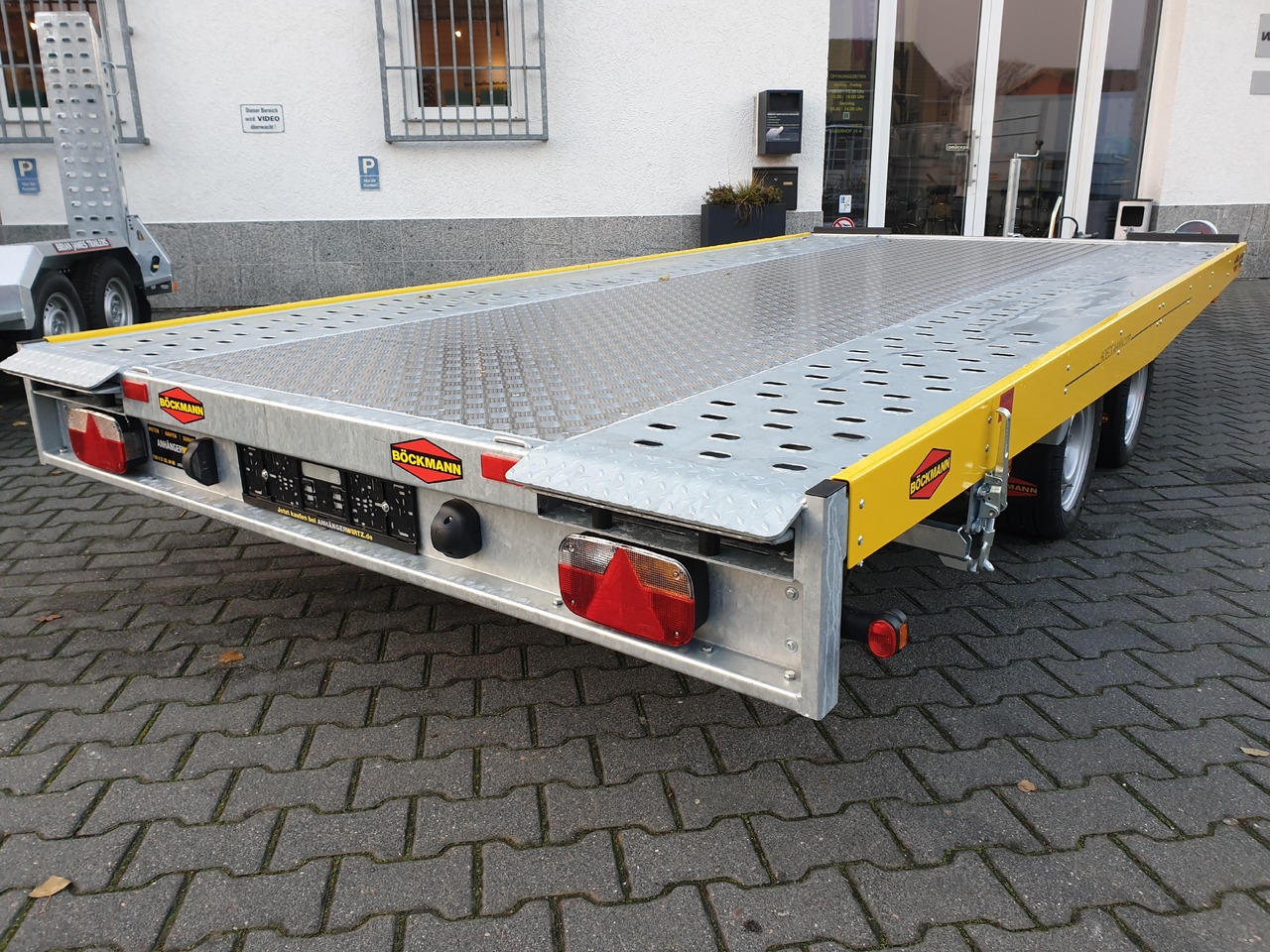 Böckmann AH 4320/35 430x208cm easyload ankipbar Aluboden 3500kg - Autotransporter trailer: picture 3 Böckmann AH 4320/35 430x208cm easyload ankipbar Aluboden 3500kg - Autotransporter trailer: picture 3