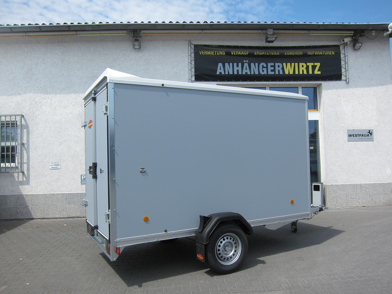 Böckmann Koffer KT 3015/135 M grau 301x150x182cm (M) 1350kg - Closed box trailer: picture 2 Böckmann Koffer KT 3015/135 M grau 301x150x182cm (M) 1350kg - Closed box trailer: picture 2