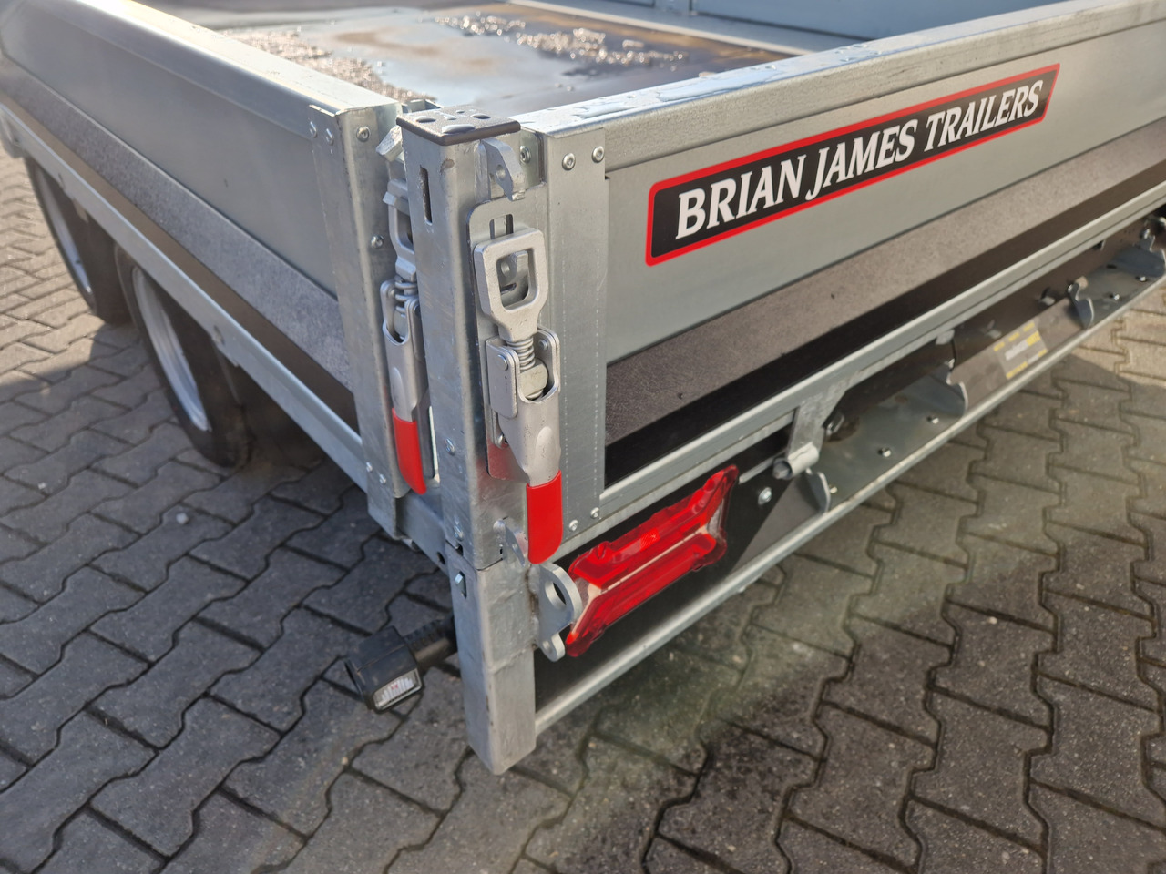 Dropside/ Flatbed trailer Brian James Trailer Connect 360x215x30cm Blackline Bordwände LED 12" (L) 3500kg: picture 11