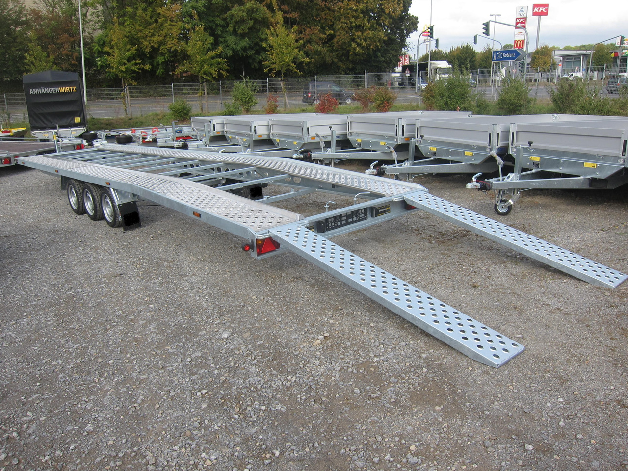 Cartrailer 3500 easyload knicklader 805x205cm Tridem 13" 3500kg für 2 PKW - Autotransporter trailer: picture 2 Cartrailer 3500 easyload knicklader 805x205cm Tridem 13" 3500kg für 2 PKW - Autotransporter trailer: picture 2