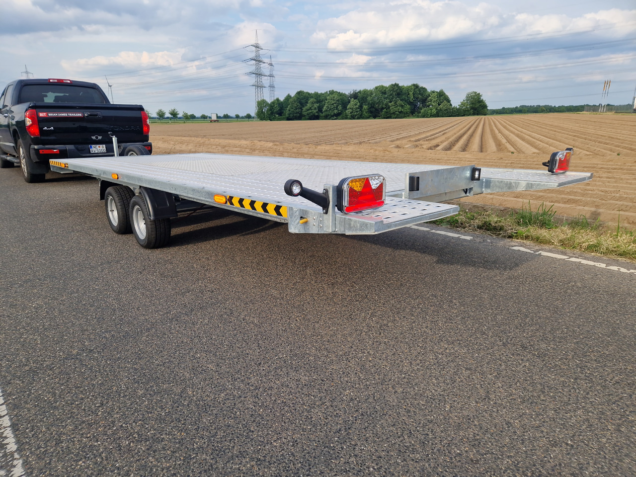 Cartrailer Expert 3050 easyload black 500x216cm Boden ankippbar Winde Resrad 10" 3000kg 100km/H - Autotransporter trailer: picture 3 Cartrailer Expert 3050 easyload black 500x216cm Boden ankippbar Winde Resrad 10" 3000kg 100km/H - Autotransporter trailer: picture 3