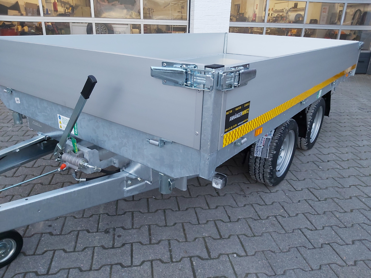 Tipper trailer Kipper 330x180x30cm Elektrisch+Notpumpe Rampen Stützen Rahmen+ niedrig 13" (L) 3500kg Abverkauf Vor: picture 6
