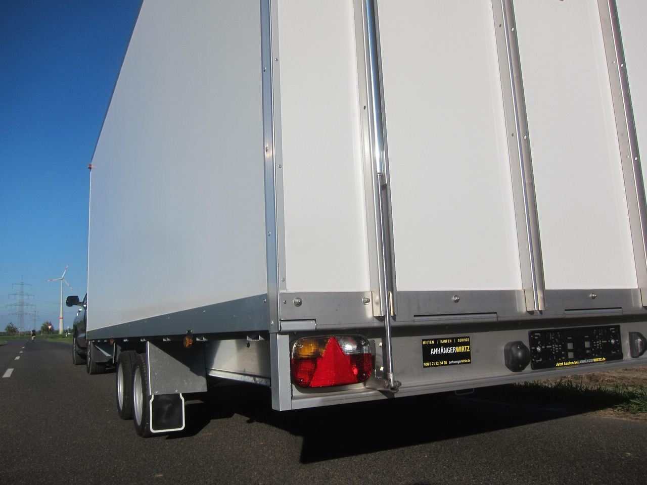 Kofferanhänger AZHLC 3560/244 S40 601x244x225cm Heckrampe 13" (XXXL) 3500kg - Closed box trailer: picture 4 Kofferanhänger AZHLC 3560/244 S40 601x244x225cm Heckrampe 13" (XXXL) 3500kg - Closed box trailer: picture 4