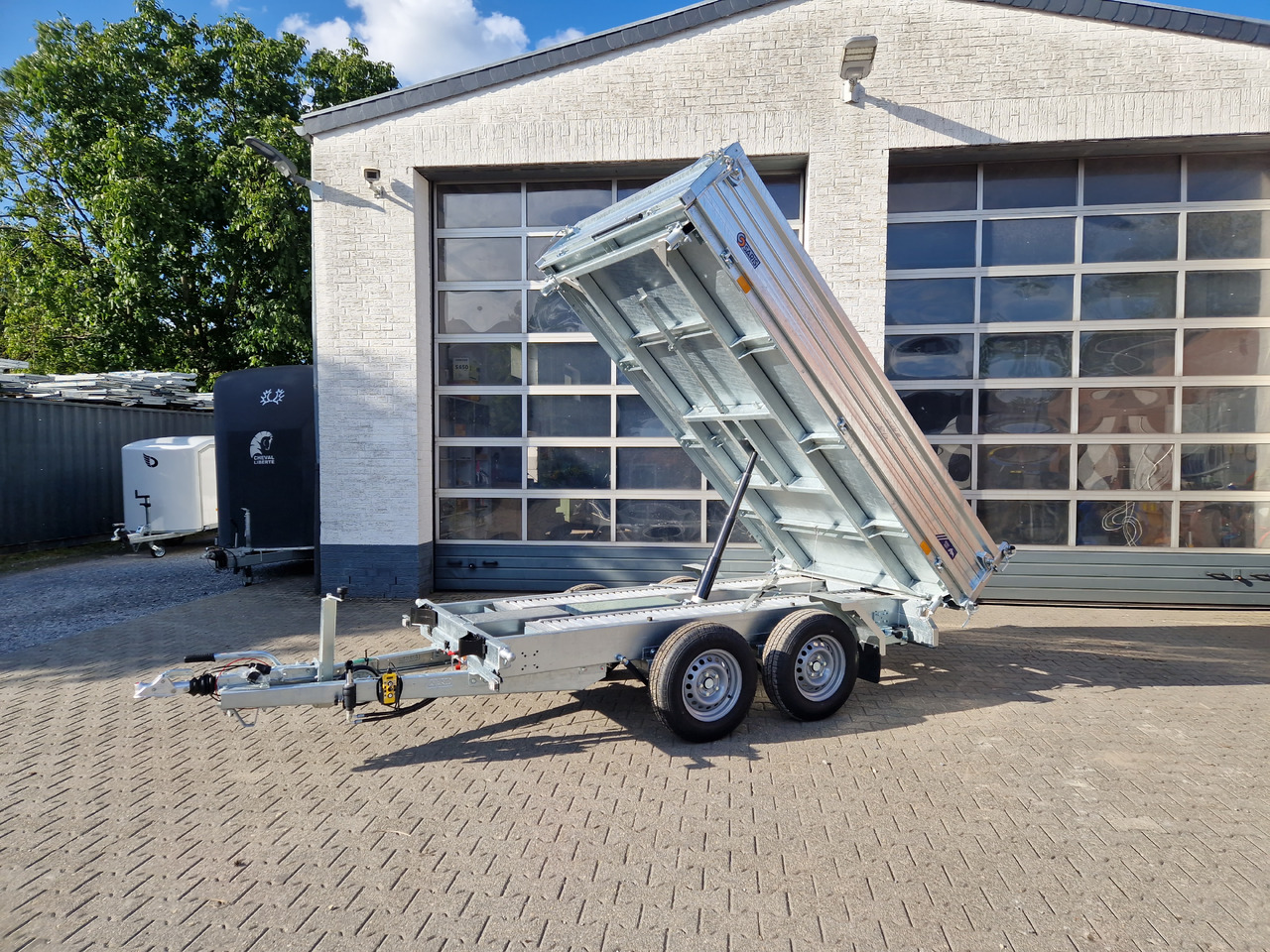 Saris Kipper 3 SKS 310 176 40cm Stahlwände HD elektro Notpumpe Alurampen Stützen 3000kg 100km/H - Tipper trailer: picture 5 Saris Kipper 3 SKS 310 176 40cm Stahlwände HD elektro Notpumpe Alurampen Stützen 3000kg 100km/H - Tipper trailer: picture 5