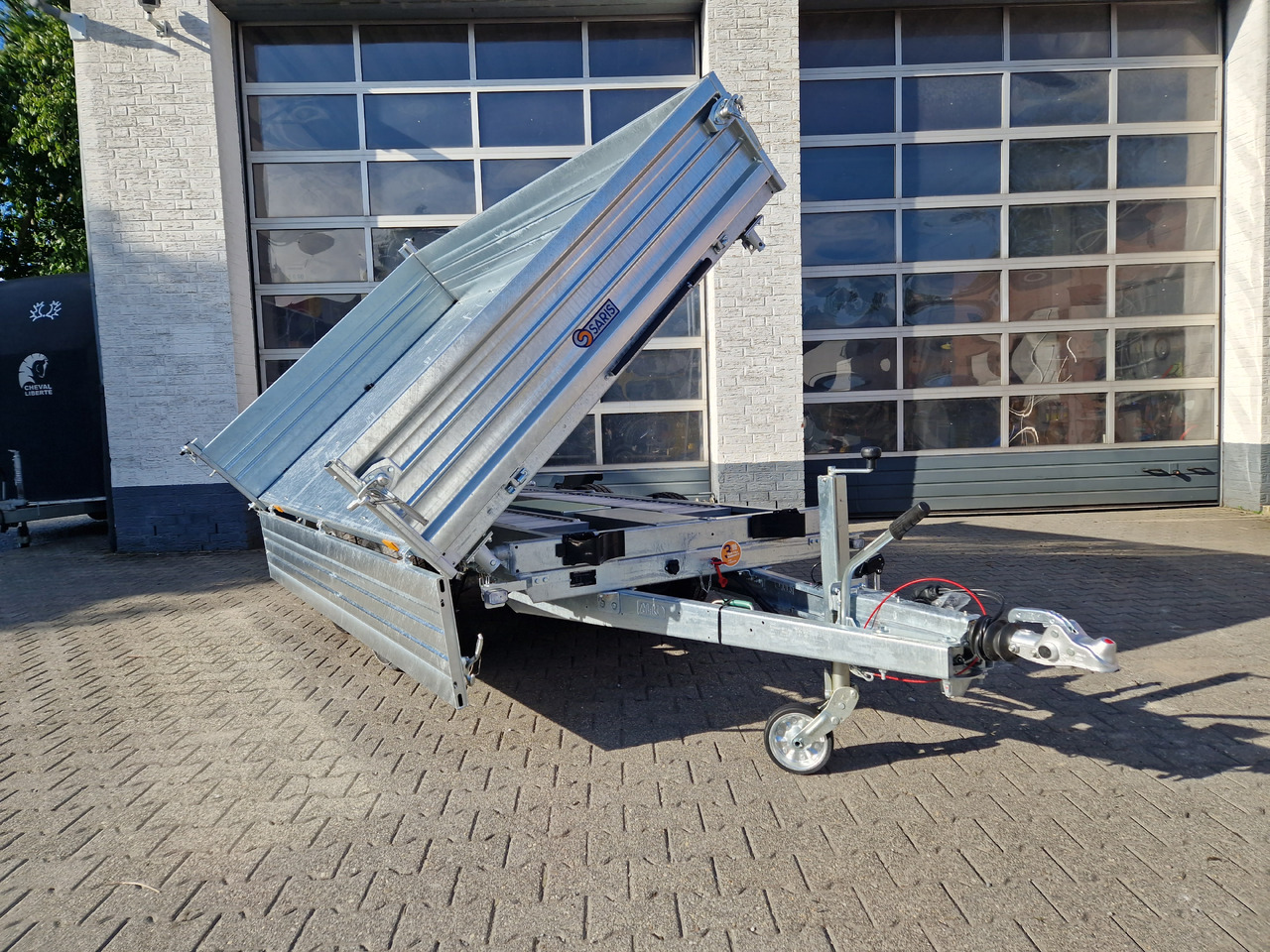 Saris Kipper 3 SKS 310 176 40cm Stahlwände HD elektro Notpumpe Alurampen Stützen 3500kg 100km/H - Tipper trailer: picture 1 Saris Kipper 3 SKS 310 176 40cm Stahlwände HD elektro Notpumpe Alurampen Stützen 3500kg 100km/H - Tipper trailer: picture 1