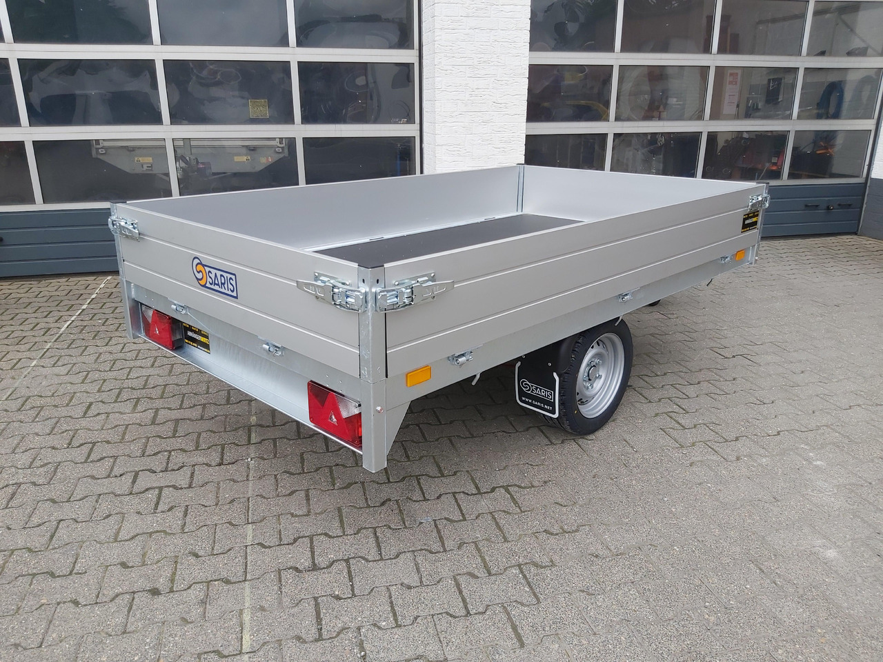 Saris PL 256 150 1500 1 256x150x30cm 13" 1500kg Modell 2024 - Car trailer: picture 5 Saris PL 256 150 1500 1 256x150x30cm 13" 1500kg Modell 2024 - Car trailer: picture 5