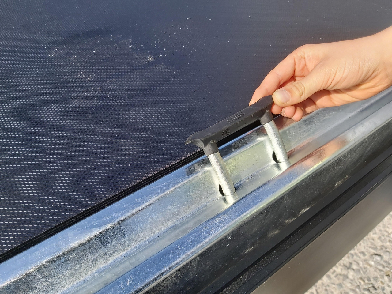 Saris PL 256 150 1500 1 256x150x30cm black Edition LED Beleuchtung 13" 1500kg Online - Dropside/ Flatbed trailer: picture 2 Saris PL 256 150 1500 1 256x150x30cm black Edition LED Beleuchtung 13" 1500kg Online - Dropside/ Flatbed trailer: picture 2