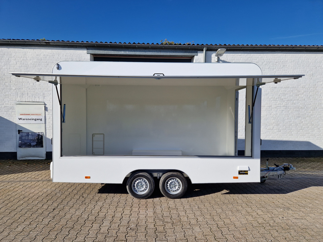 Vending trailer Verkaufsanhänger VK 420 200 aero retro 420x200x230cm Verkaufsklappe (XL) 2000kg Abverkauf Aussteller: picture 11