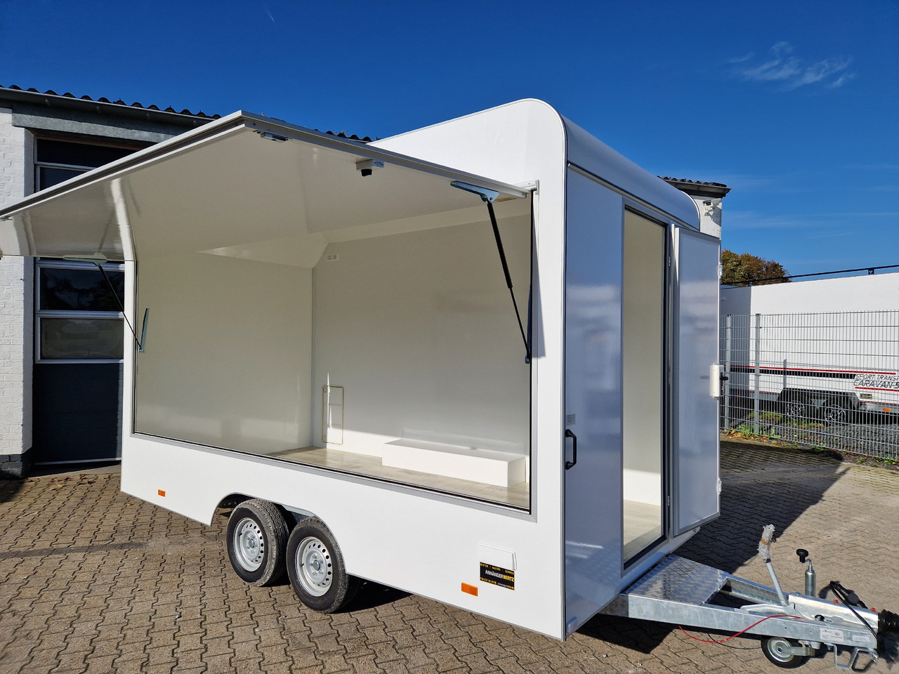 Vending trailer Verkaufsanhänger VK 420 200 aero retro 420x200x230cm Verkaufsklappe (XL) 2000kg Abverkauf Aussteller: picture 18