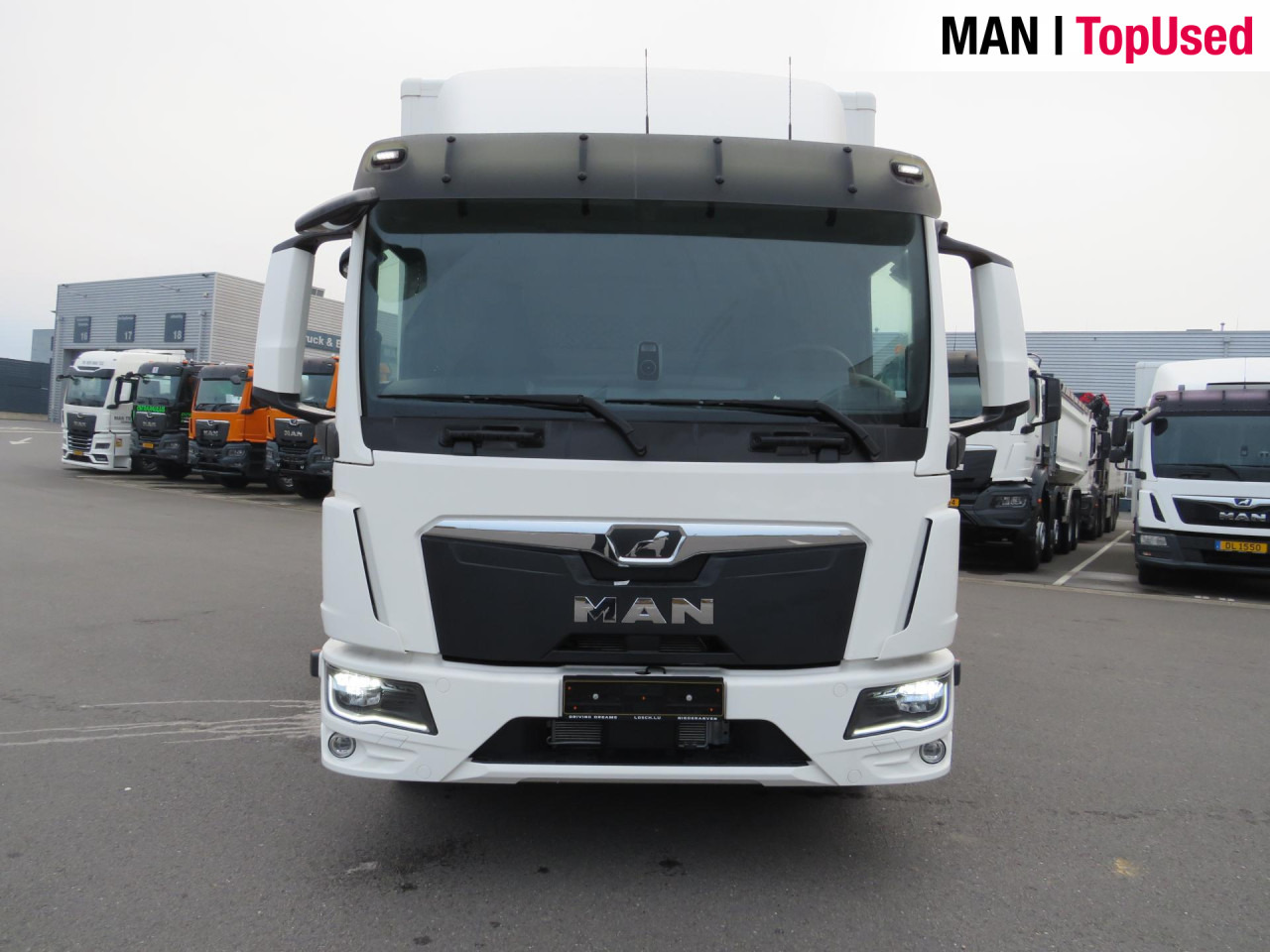 MAN TGL 12.250 4X2 BL VANTEC Koffer BÄR LBW Euro6 AHK - Box truck: picture 2 MAN TGL 12.250 4X2 BL VANTEC Koffer BÄR LBW Euro6 AHK - Box truck: picture 2