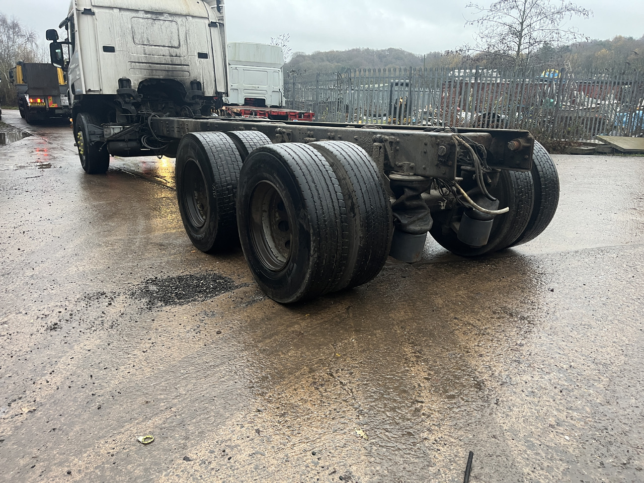 Scania P320 6x2 Chassis Cab - Cab chassis truck: picture 3 Scania P320 6x2 Chassis Cab - Cab chassis truck: picture 3