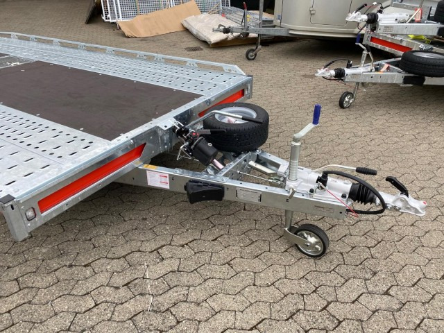 Brian James T Transporter, 231-5521-35-3-10, 5500 x 2100 mm, 3,5 to. kippbar mit Auffahrrampe - Autotransporter trailer: picture 2 Brian James T Transporter, 231-5521-35-3-10, 5500 x 2100 mm, 3,5 to. kippbar mit Auffahrrampe - Autotransporter trailer: picture 2