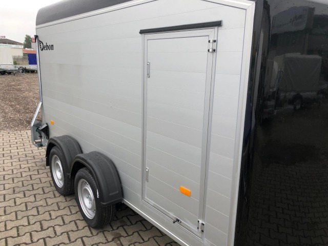 Cheval Liberte Debon Roadster 700 Alu + Türe 2600 kg, 100 km/h, 375x180x202cm - Closed box trailer: picture 4 Cheval Liberte Debon Roadster 700 Alu + Türe 2600 kg, 100 km/h, 375x180x202cm - Closed box trailer: picture 4