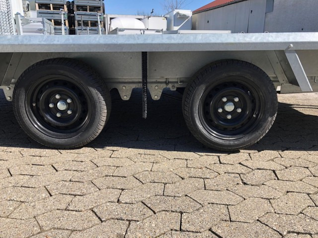 Hapert Indigo LF-2 3600 x 1740 x 200 mm, 3,5 to. Gitterrampe, 100 km/h, Parabelfederung - Car trailer: picture 2 Hapert Indigo LF-2 3600 x 1740 x 200 mm, 3,5 to. Gitterrampe, 100 km/h, Parabelfederung - Car trailer: picture 2