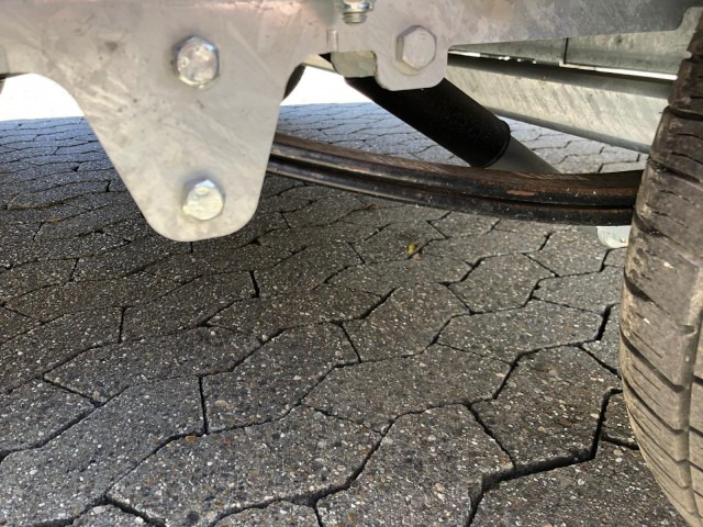 Hapert Indigo LF-2 3600 x 1740 x 200 mm, 3,5 to. Gitterrampe, 100 km/h, Parabelfederung - Car trailer: picture 3 Hapert Indigo LF-2 3600 x 1740 x 200 mm, 3,5 to. Gitterrampe, 100 km/h, Parabelfederung - Car trailer: picture 3