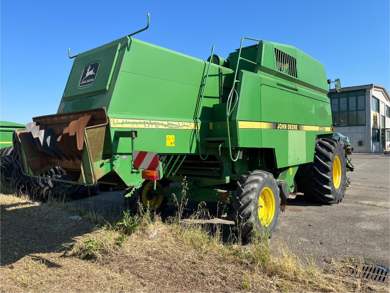 John Deere 2058 - Combine harvester: picture 5 John Deere 2058 - Combine harvester: picture 5