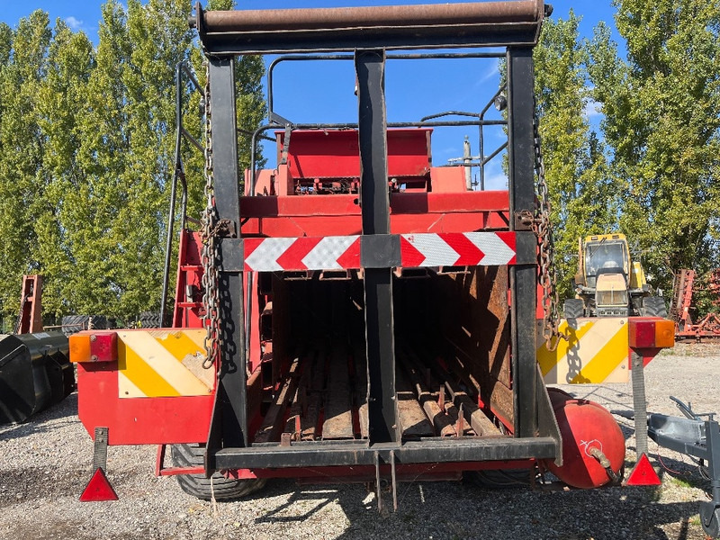 Massey Ferguson 187 - Square baler: picture 3 Massey Ferguson 187 - Square baler: picture 3