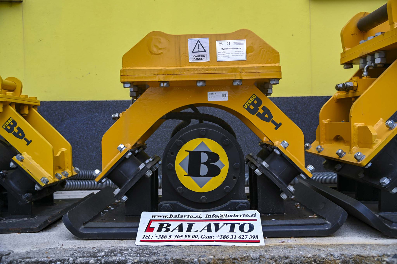 Plate compactor VIBROBAT 04 - Attachment for Excavator: picture 3 Plate compactor VIBROBAT 04 - Attachment for Excavator: picture 3