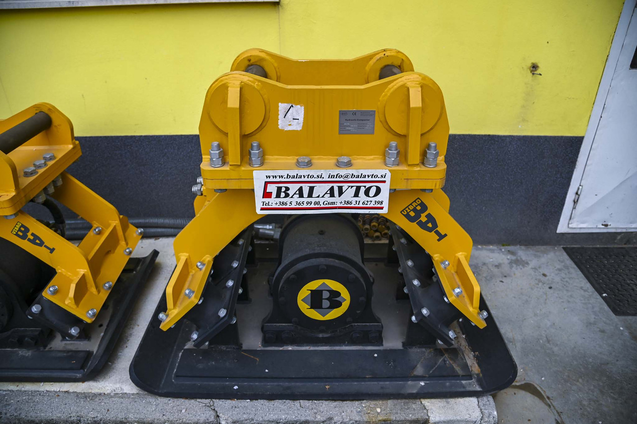 Plate compactor VIBROBAT 08 - Attachment for Excavator: picture 3 Plate compactor VIBROBAT 08 - Attachment for Excavator: picture 3