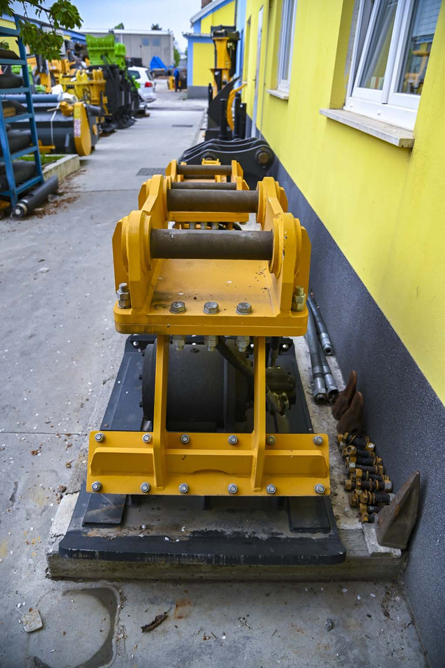 Plate compactor VIBROBAT 08 - Attachment for Excavator: picture 5 Plate compactor VIBROBAT 08 - Attachment for Excavator: picture 5