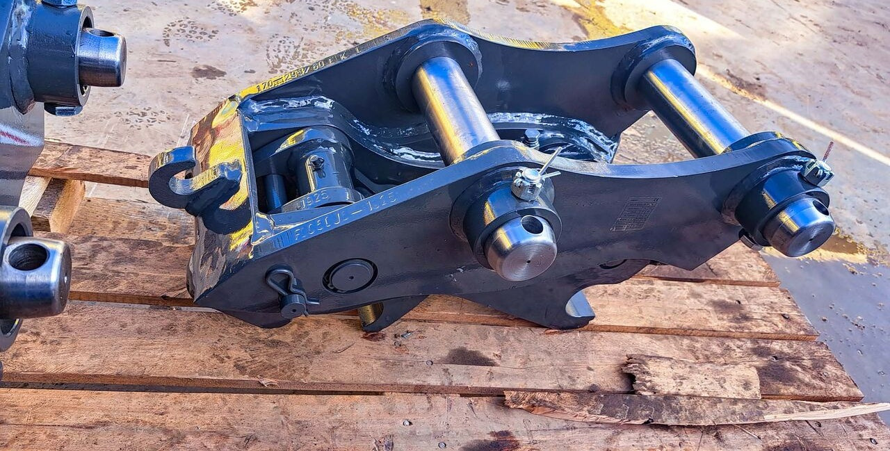 BQC 05 - Quick coupler for Excavator: picture 3 BQC 05 - Quick coupler for Excavator: picture 3