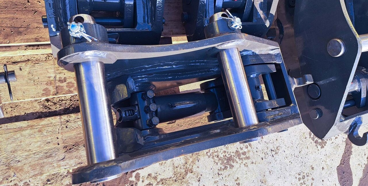 BQC 05M - Quick coupler for Excavator: picture 3 BQC 05M - Quick coupler for Excavator: picture 3