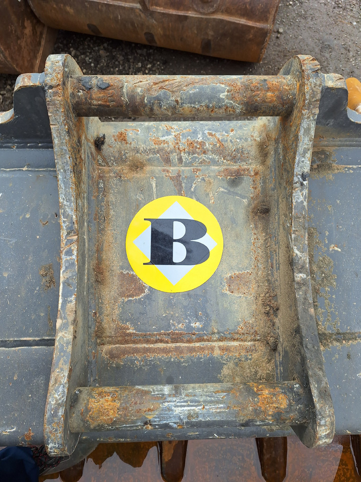Balavto excavating planning bucket 1550 mm S60 - Excavator bucket: picture 4 Balavto excavating planning bucket 1550 mm S60 - Excavator bucket: picture 4