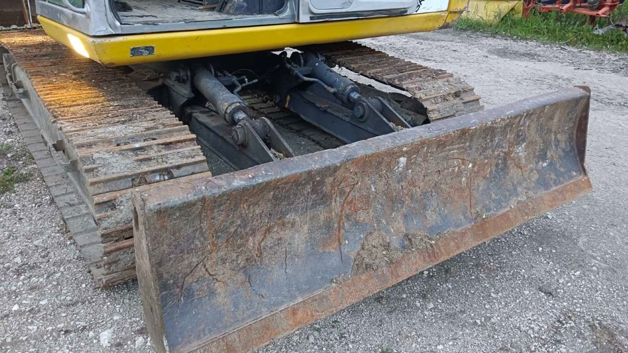 KOBELCO SK 130LC - Crawler excavator: picture 3 KOBELCO SK 130LC - Crawler excavator: picture 3